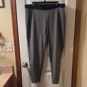 Talbots Women’s Black and White Pants